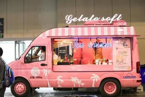 ストリートフードキオスク コーヒーカート 完全キッチンと冷凍機