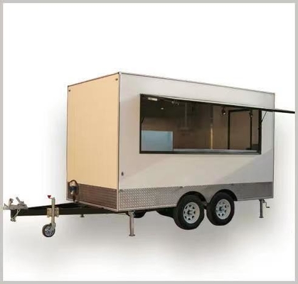 110v/220v 肉加工工場 運転可能なクリープトレーラー 食品トラック 完全キッチン付きカフェ