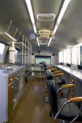 オーダーメイド 多機能モバイルショップ 理髪師 車 食品トラック ソーヤ豆原材料